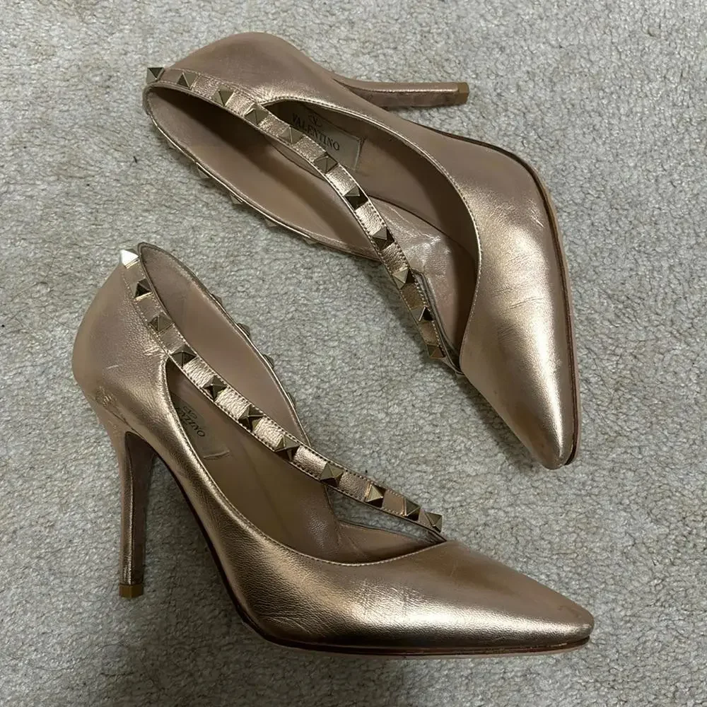 Valentino Rose Gold Heels - Picture 2 of 6